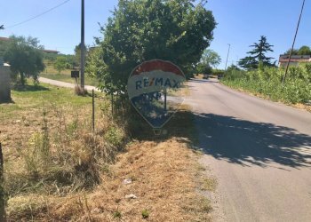 Giardino - Terreno edificabile Via Torre
 
1, Torrevecchia Teatina - foto 10