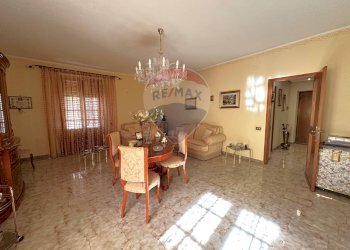 Sala da pranzo - Appartamento via sant'agata
 
4, Villabate - foto 3