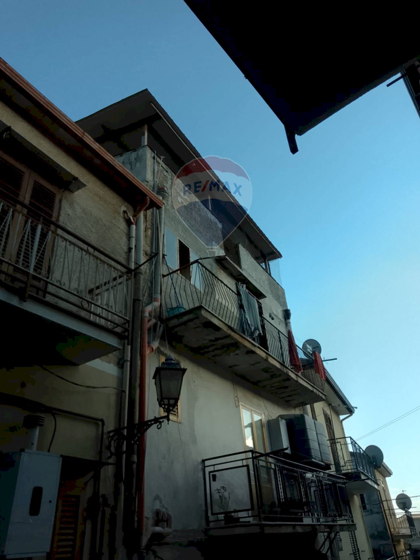 Edificio all\'aperto - Appartamento Via Lo Cascio
 
15-17, Piana degli Albanesi - foto 1