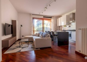 Sala da pranzo - Trilocale Viale Marconi
 
11, Tradate - foto 8