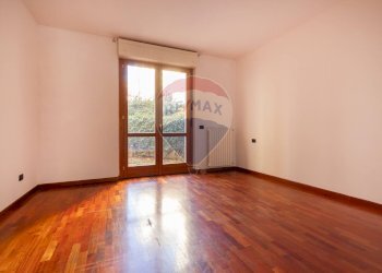 Stanza vuota - Trilocale Viale Marconi
 
11, Tradate - foto 16