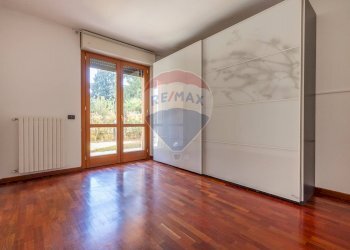 Stanza vuota - Trilocale Viale Marconi
 
11, Tradate - foto 23