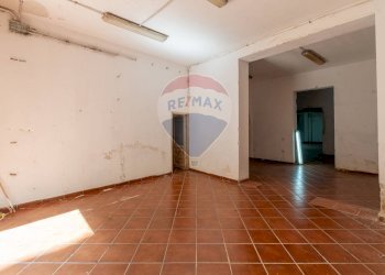 Stanza vuota - Negozio Via Goethe
 
6-8-10, Palermo - foto 23