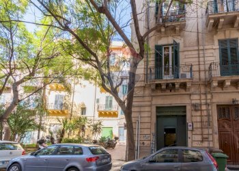 Edificio all\'aperto - Negozio Via Goethe
 
6-8-10, Palermo - foto 27