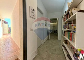 Hall / corridoio - Three-room apartment Strada Valdirodi
 
28, Ospedaletti - photo 8