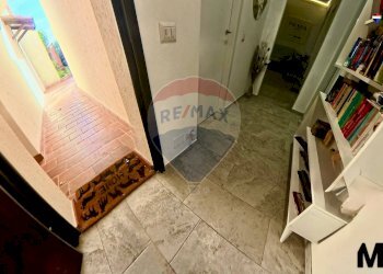 Hall / corridoio - Three-room apartment Strada Valdirodi
 
28, Ospedaletti - photo 9