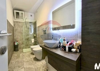 Bagno - Three-room apartment Strada Valdirodi
 
28, Ospedaletti - photo 24