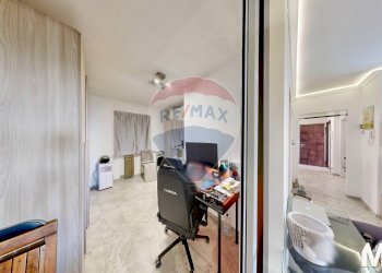 Ufficio - Three-room apartment Strada Valdirodi
 
28, Ospedaletti - photo 32