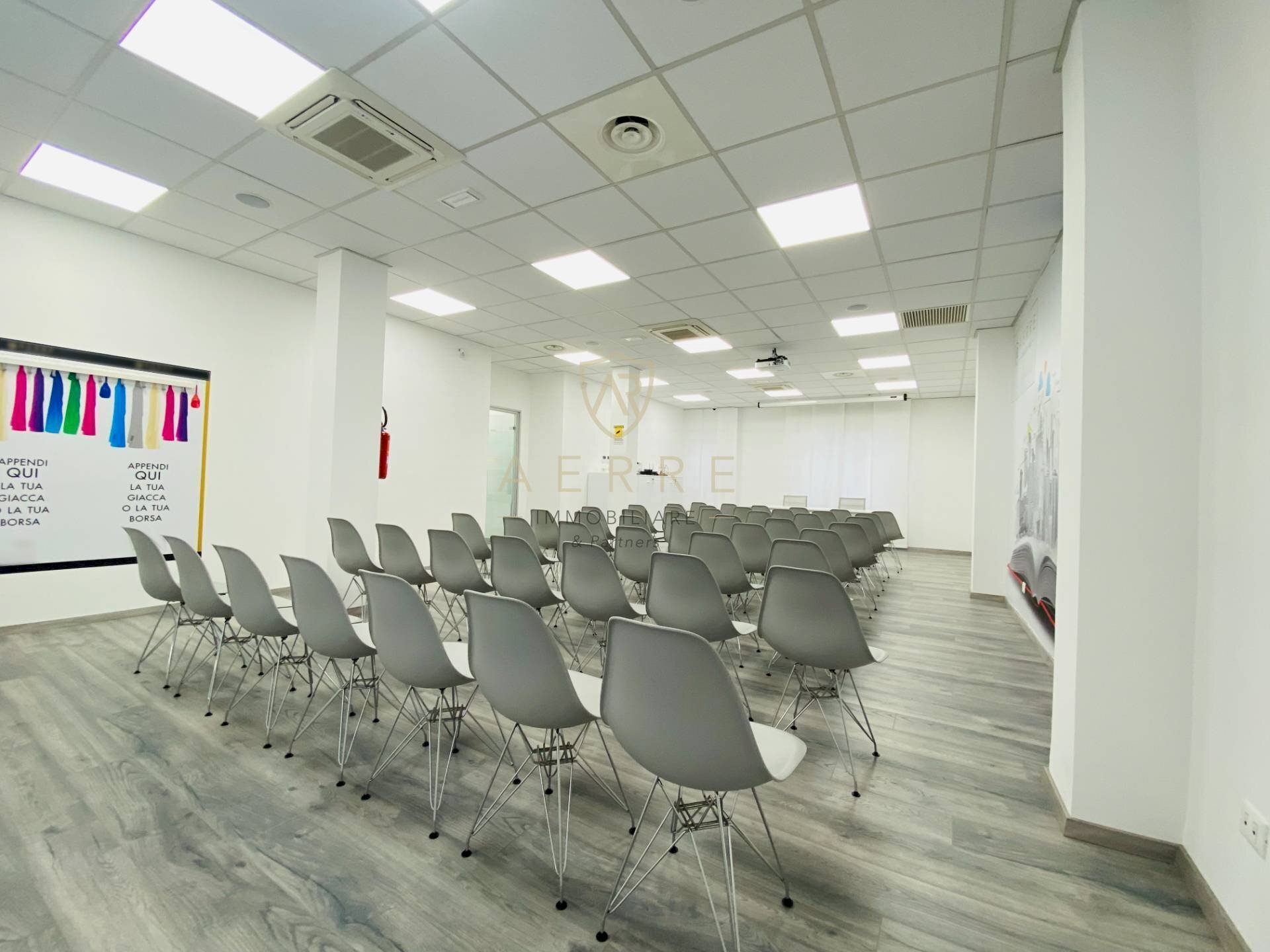 Foto 1 - Office Via Chieti
 
20, Pescara - photo 1