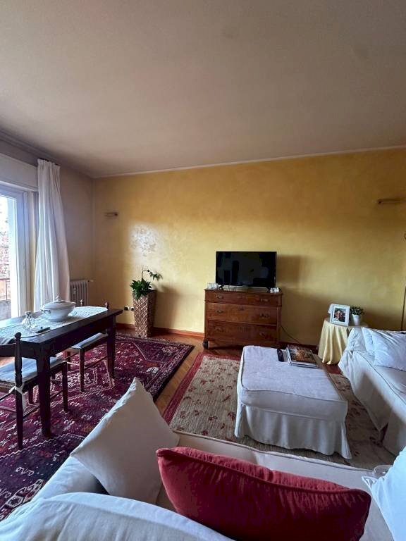 Salone - Three-room apartment via Altipiano d'Asiago, Brescia - photo 2