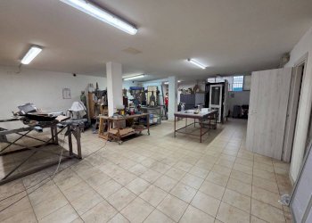 Magazzino - Capannone via Fratelli Rosselli, Signa - foto 5