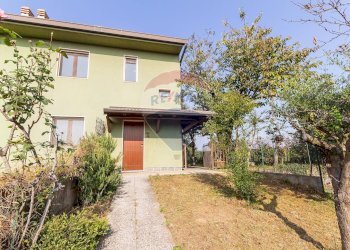 Casa all\'aperto - Villa a Schiera Via Marconi
 
12, Basiano - foto 1