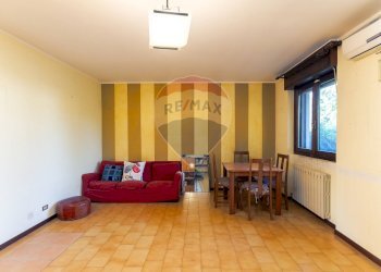 Sala da pranzo - Villa a Schiera Via Marconi
 
12, Basiano - foto 15