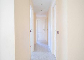 Corridoio - Appartamento via Giovanni Bettolo, Camogli - foto 29