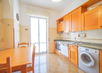 Cucina - Appartamento via Bari, Genova - foto 3