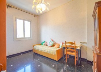 Camera da letto - Appartamento via Bari, Genova - foto 17