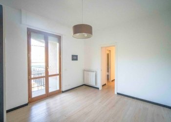 Camera da letto - Appartamento via Dodecaneso, Genova - foto 13