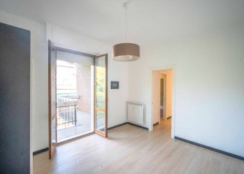 Camera da letto - Appartamento via Dodecaneso, Genova - foto 14