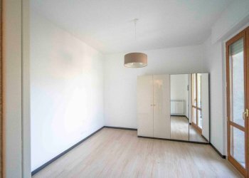 Camera da letto - Appartamento via Dodecaneso, Genova - foto 16