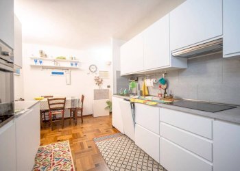 Cucina - Quadrilocale salita Pollaiuoli, Genova (zona Centro Storico) - foto 6