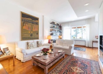 Salone - Appartamento viale Ponte dell'Ammiraglio, Genova (zona Quarto) - foto 2