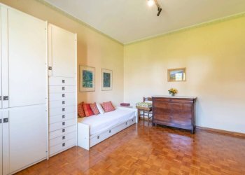 Camera da letto - Appartamento viale Ponte dell'Ammiraglio, Genova (zona Quarto) - foto 17