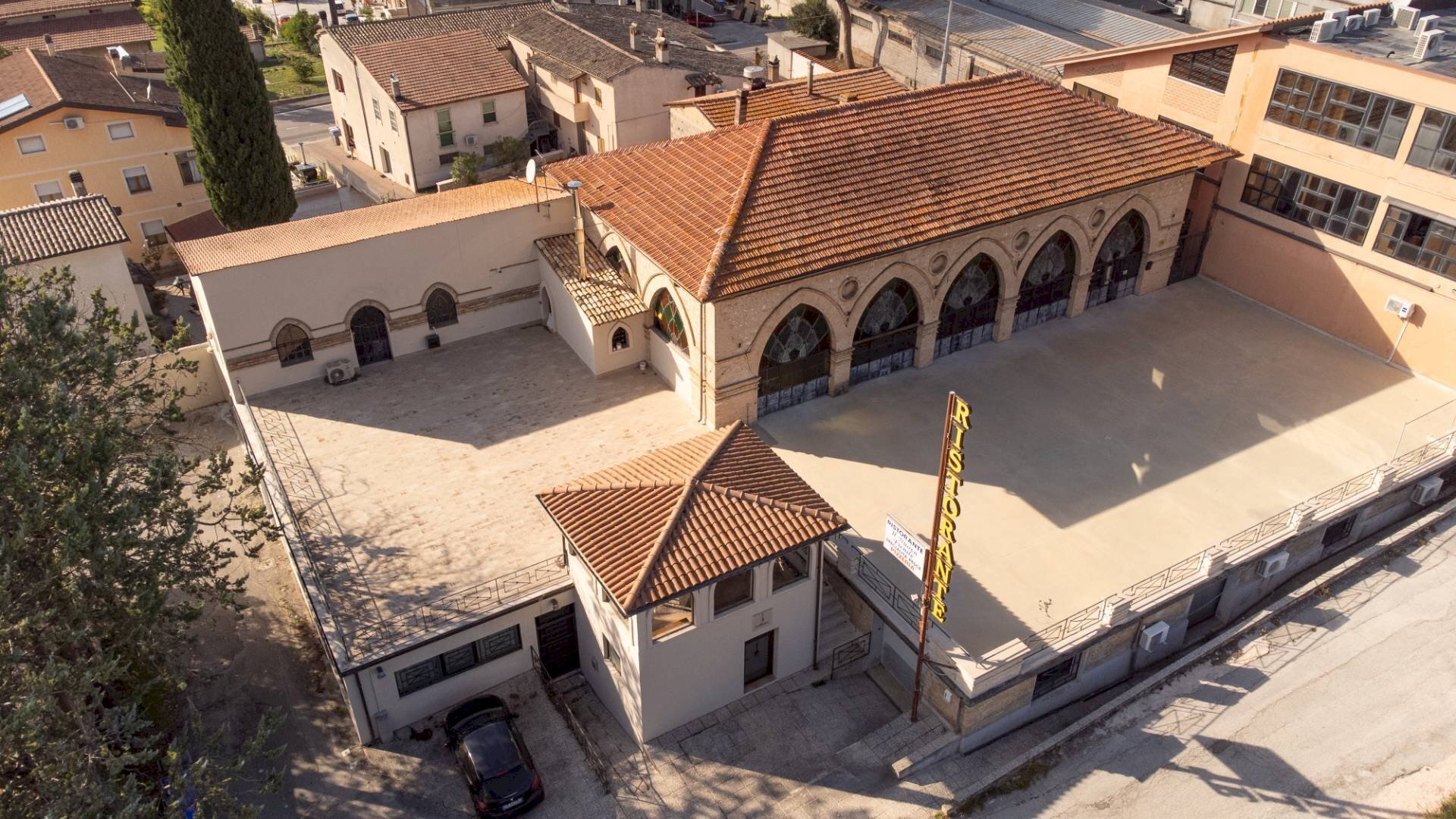 Foto 1 - Commercial Premises Via Cannaiola
 
1, Trevi - photo 1