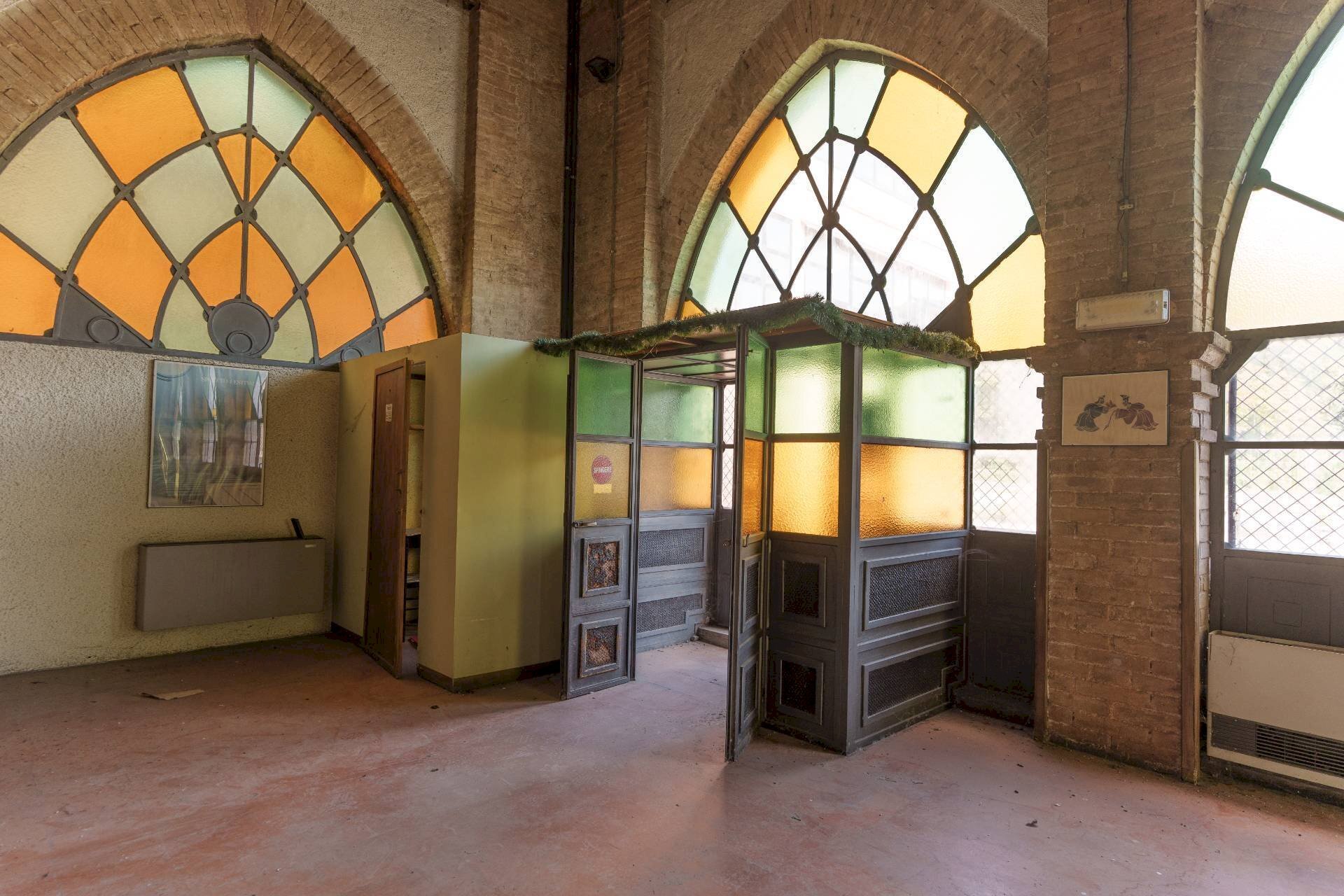 Foto 3 - Commercial Premises Via Cannaiola
 
1, Trevi - photo 3