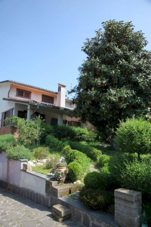 Facciata - Villa via Aldo Moro, Calvignasco - foto 2