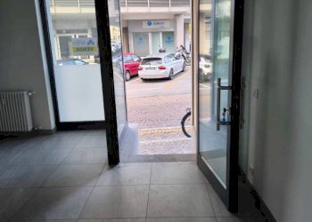 Interno non residenziale - Shop Lungomallero Armando Diaz, 38, Sondrio - photo 3