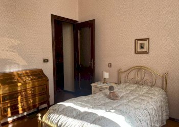 Camera da letto - Quadrilocale strada alla Fornace, Biella - foto 16