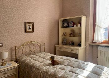 Camera da letto - Quadrilocale strada alla Fornace, Biella - foto 18