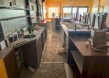 BANCONE BAR - Locale Commerciale VIA MATTEOTTI 53, Osoppo - foto 8