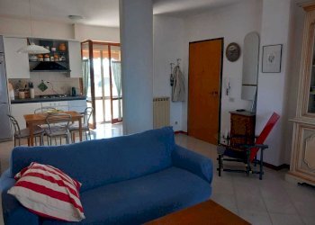 IMG-20251018-WA0038.jpg - Appartamento Sarzana - foto 1