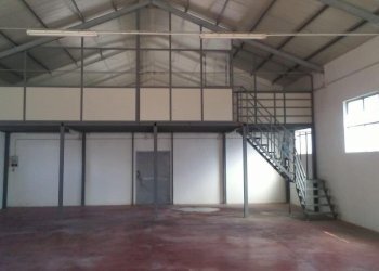 PHOTO-2025-10-28-13-12-57 2.jpg - Locale Commerciale Viale Maiella 23/A, Casacanditella - foto 1