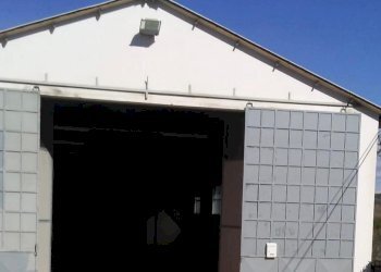 PHOTO-2025-10-28-13-12-57.jpg - Locale Commerciale Viale Maiella 23/A, Casacanditella - foto 3