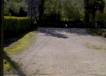 PHOTO-2025-10-28-13-12-58 1.jpg - Locale Commerciale Viale Maiella 23/A, Casacanditella - foto 13