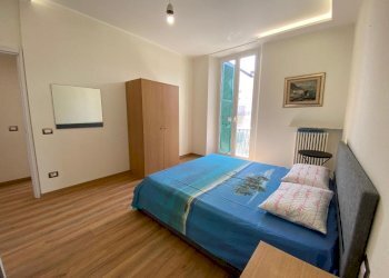 WhatsApp Image 2025-08-05 at 18.18.57.jpeg - Quadrilocale Via Leon Pancaldo 1, Vado Ligure - foto 7