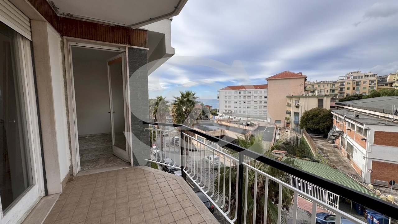 IMG_5927.JPG - Trilocale Via Barabino 1, Sanremo - foto 2