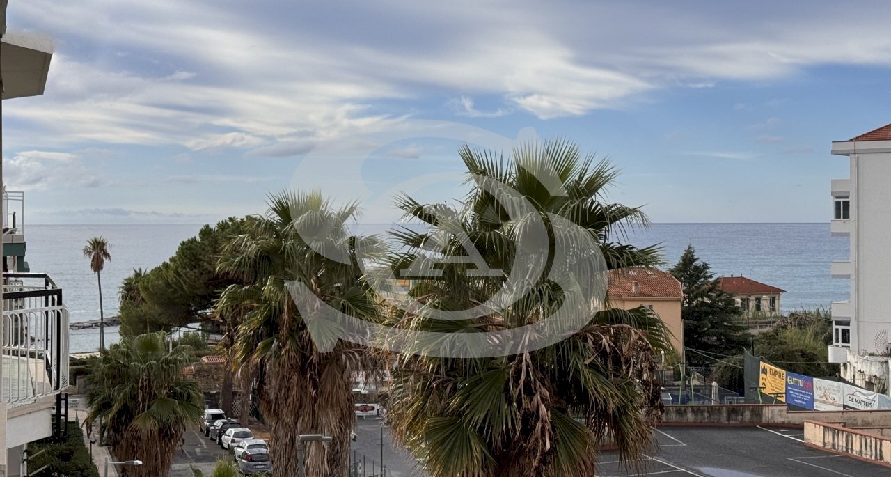 Foto vista mare.jpg - Trilocale Via Barabino 1, Sanremo - foto 1