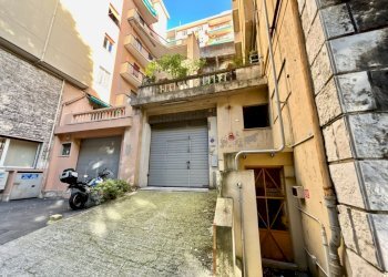 IMG_5195.jpg - Box Via Paleocapa 73 R, Genova - foto 1