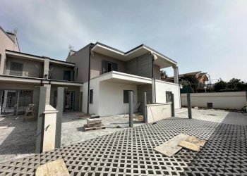 WhatsApp Image 2026-03-09 at 4.26.20 PM (2).jpeg - Villa Viale Valle dell'Aniene 22, Guidonia Montecelio - photo 4