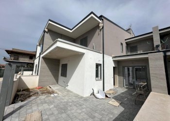 WhatsApp Image 2026-03-09 at 4.26.20 PM (3).jpeg - Villa Viale Valle dell'Aniene 22, Guidonia Montecelio - photo 5