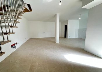 WhatsApp Image 2026-03-09 at 4.26.20 PM (4).jpeg - Villa Viale Valle dell'Aniene 22, Guidonia Montecelio - photo 6