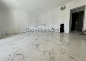 WhatsApp Image 2025-10-26 at 08.57.28 (3).jpeg - Trilocale Via Umberto I, Ponte San Pietro - foto 11