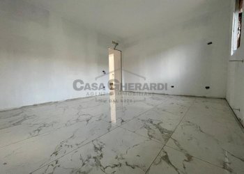 WhatsApp Image 2025-10-26 at 08.57.30 (1).jpeg - Trilocale Via Umberto I, Ponte San Pietro - foto 14