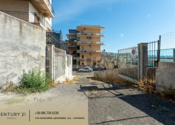 Deposito Prestinenza 7 (3).jpg - Locale Commerciale Via Antonio Prestinenza 7, Catania - foto 3