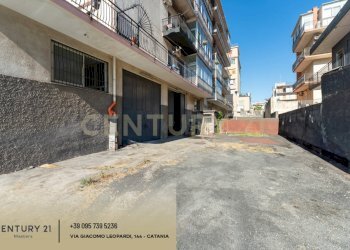 Deposito Prestinenza 7 (8).jpg - Locale Commerciale Via Antonio Prestinenza 7, Catania - foto 8