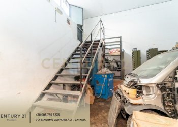 Deposito Prestinenza 7 (33).jpg - Locale Commerciale Via Antonio Prestinenza 7, Catania - foto 16