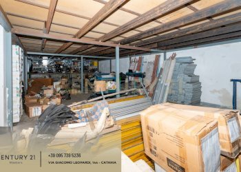 Deposito Prestinenza 7 (34).jpg - Locale Commerciale Via Antonio Prestinenza 7, Catania - foto 17